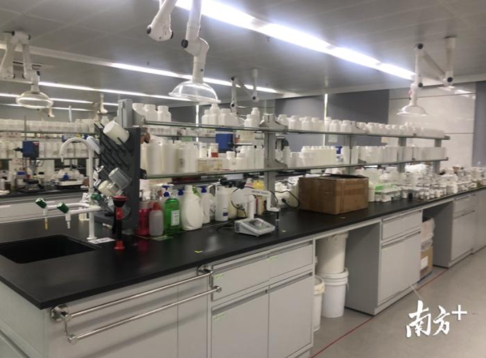 各分论坛通过主题报告、成果发布、案例分享