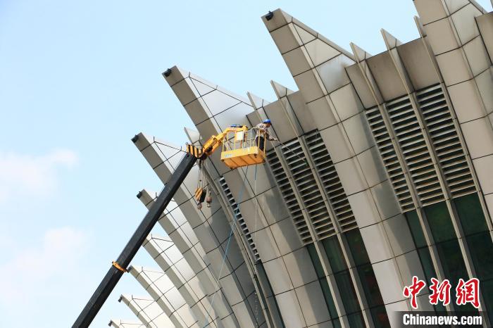 亚运场馆绿色节俭落地：座椅“旧焕新”、地板