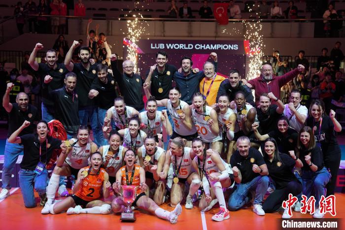 博斯科维奇荣获世俱杯MVP，李盈莹入选最佳阵容