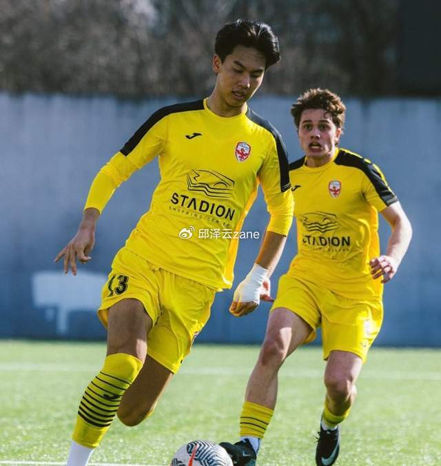 19岁张家鸣塞尔维亚U19梅开二度 留洋前景广阔