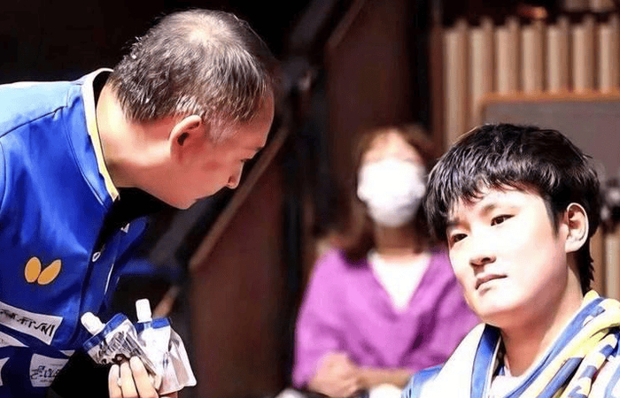 日本乒乓球名将张本智和因参拜神社遭央媒点名