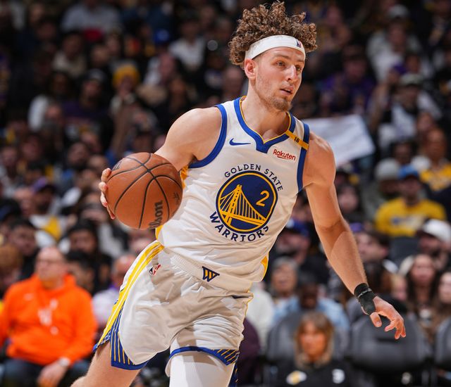 活塞主场迎战勇士 战绩与伤病成关键因素