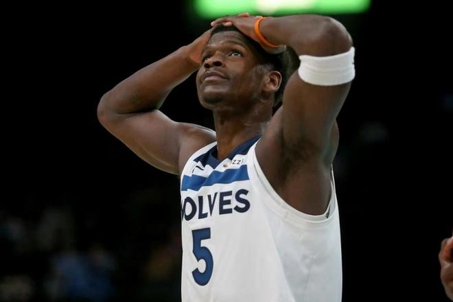 76人轻取森林狼 爱德华兹低迷暴露战术隐患